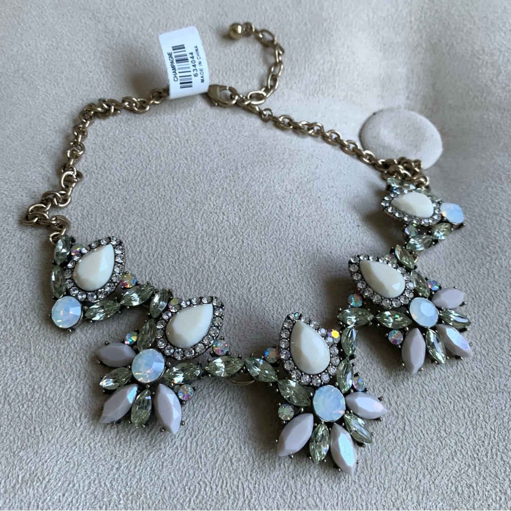 NWT Statement Vintage Inspired Jewel Necklace